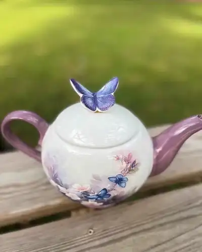 teapot-butterfly-lid