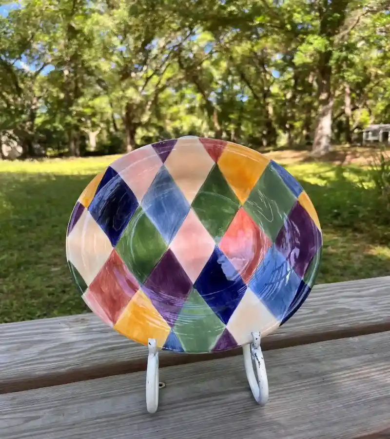 round-plate-harlequim-pattern-multicolor