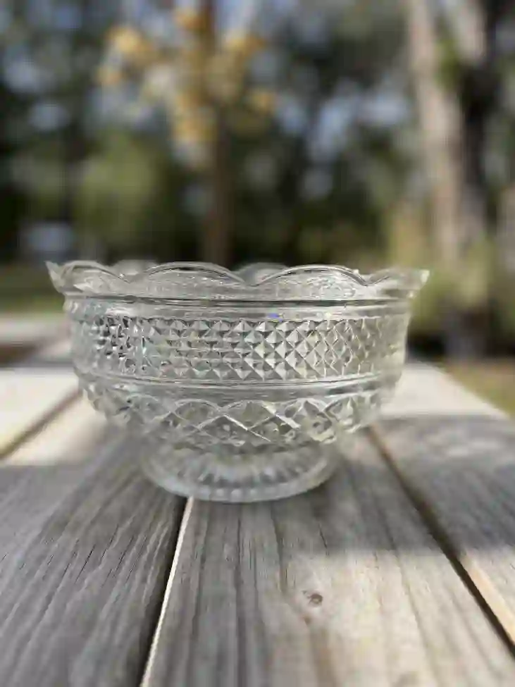 clear glass bowl