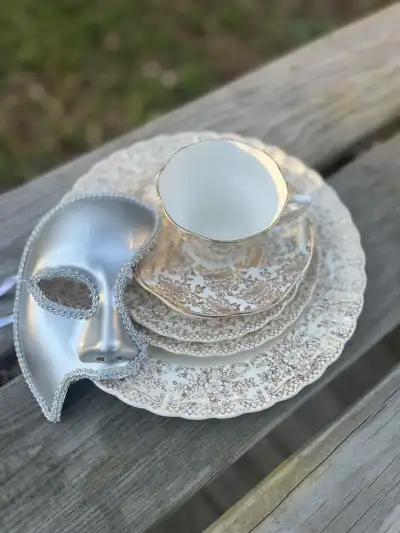 dinner plates rentals | The Tea Party Company dinner plates rental collection gold the tea party company tampa