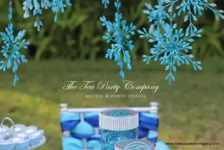 hanging blue acrilyc snowflakes