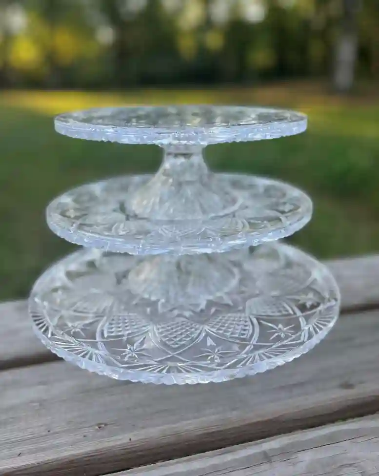 3 cake stands one on top of the other