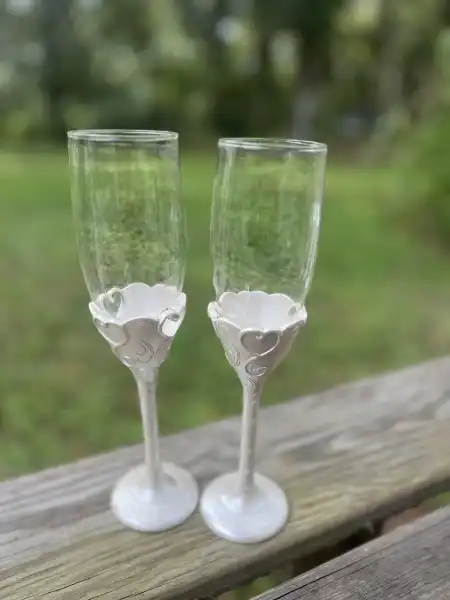 glassware rentals | The Tea Party Company clear glass flutes cream resin steam