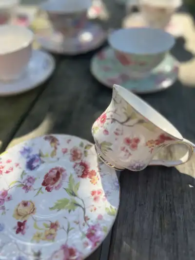 matching-tea-cups-and-saucers | The Tea Party Company Floral Motif Teacups & Saucers