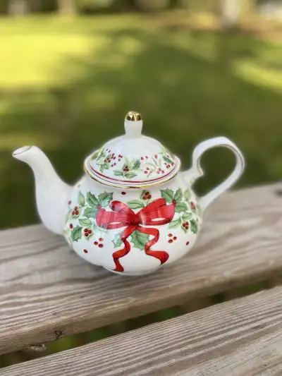 mismatch tea pots rentals | The Tea Party Company Red Bow Christmas Tea Pot,