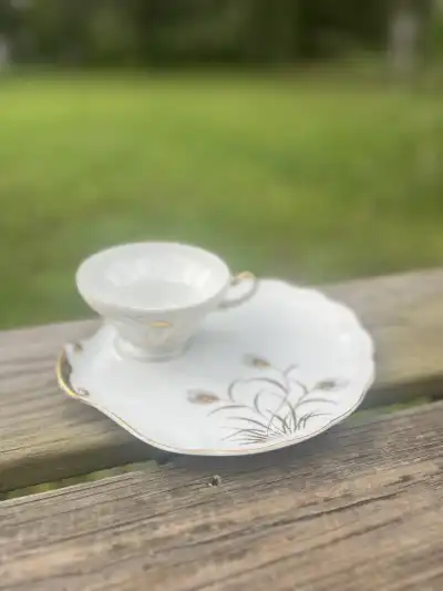 Gilded white sandwich platter