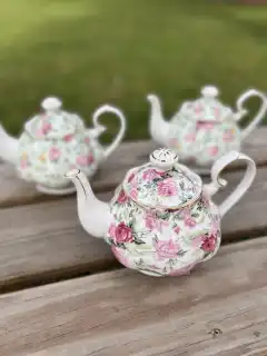 mismatch tea pots rentals | The Tea Party Company 3 shabby chic style teapots