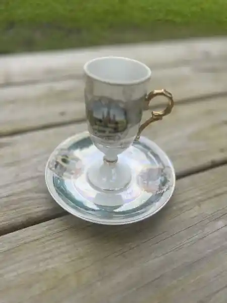 matching-tea-cups-and-saucers | The Tea Party Company pedestal teacup and saiucer