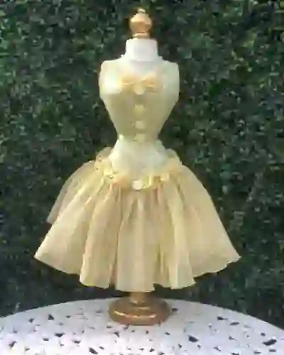 tabletop manequeen yellow dress tulle