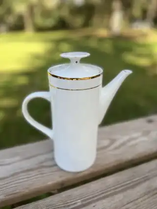 mismatch tea pots rentals | The Tea Party Company gold rim white porcelain tall teapot